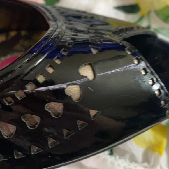 BETSEYVILLE GUC Black BVPecks Open Toe Heels - Picture 9 of 16